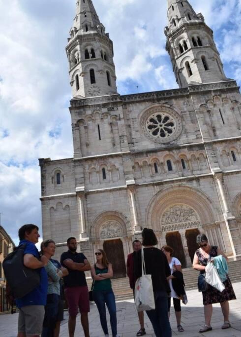 Detente Centre Historique De Macon Avec Spa Et Cine Εξωτερικό φωτογραφία